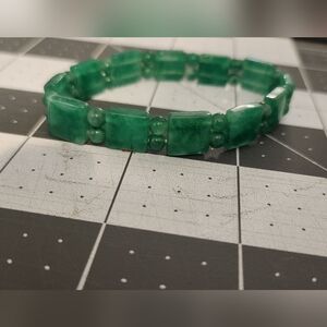 Vintage Jade stretch bracelet